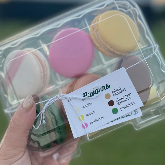 Macarons by hlkmacarons